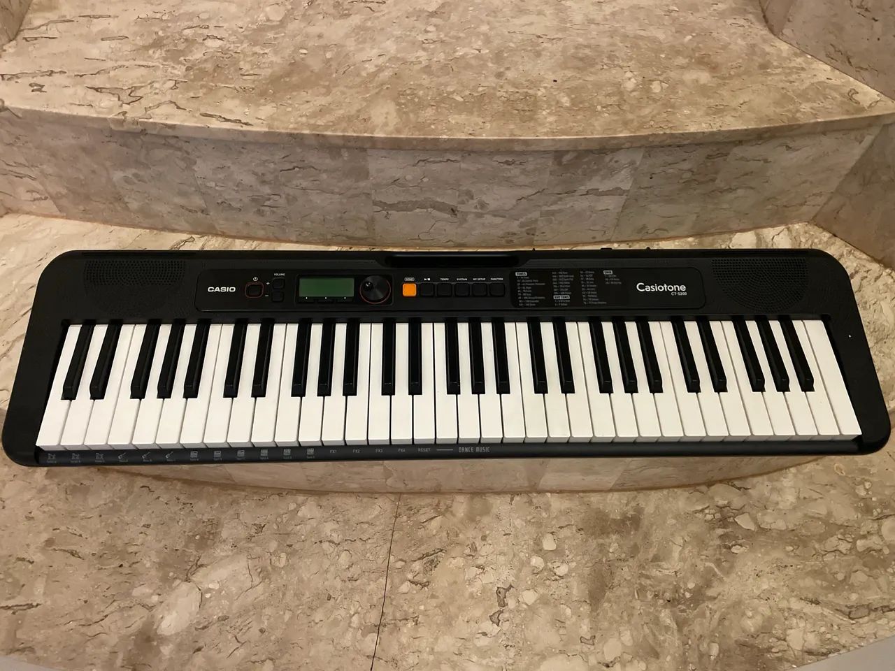 Teclado CASIO CT-S200BK - Instrumentos musicais - Setor Bueno