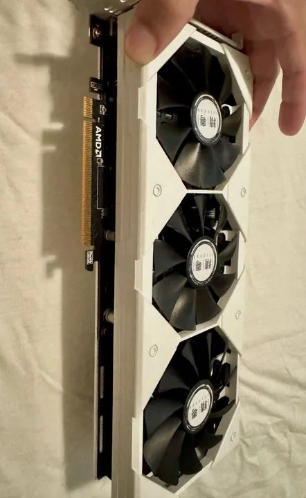 Placa de Vídeo AMD Radeon RX Vega 56 - 8GB HBM2 - Foto 5