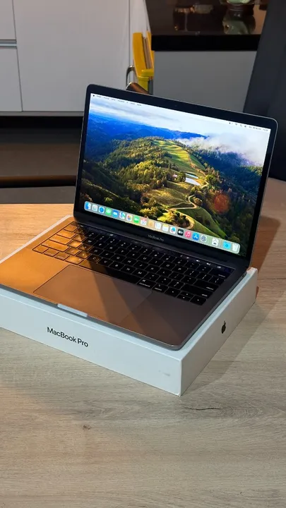 Macbook Pro 2020 256GB TouchBar Retina - 90 dias de garantia! Até 12x no cartão 256 gb