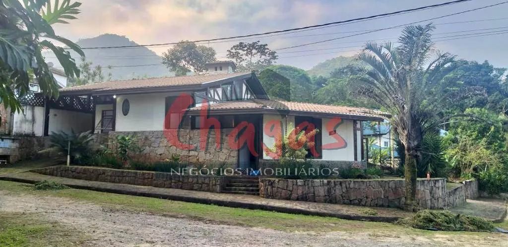 VENDE-SE | CASA EM CONDOMÍNIO FECHADO | PARK IMPERIAL.