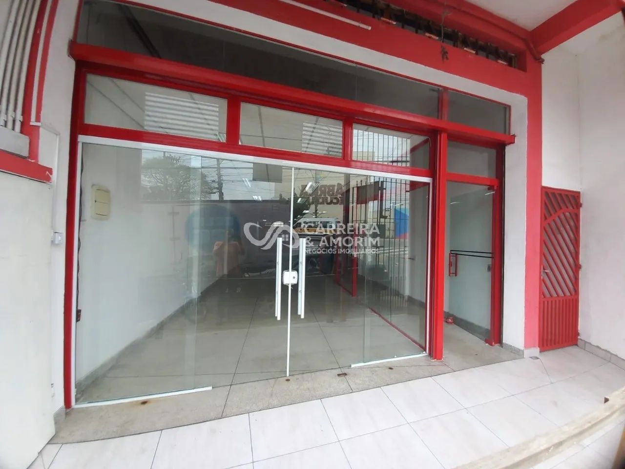 ALUGO PONTO COMÉRCIAL COM 160m², PARQUE SANTO ANTÔNIO, JARDIM SÃO LUIS, FABRICA DE CULTURA - Foto 4