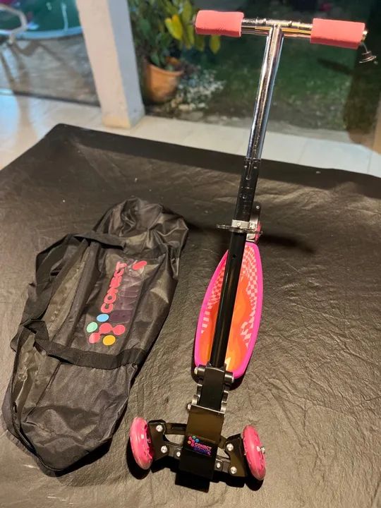 Patinete Infantil Rosa com Bolsa para Transporte - Foto 4
