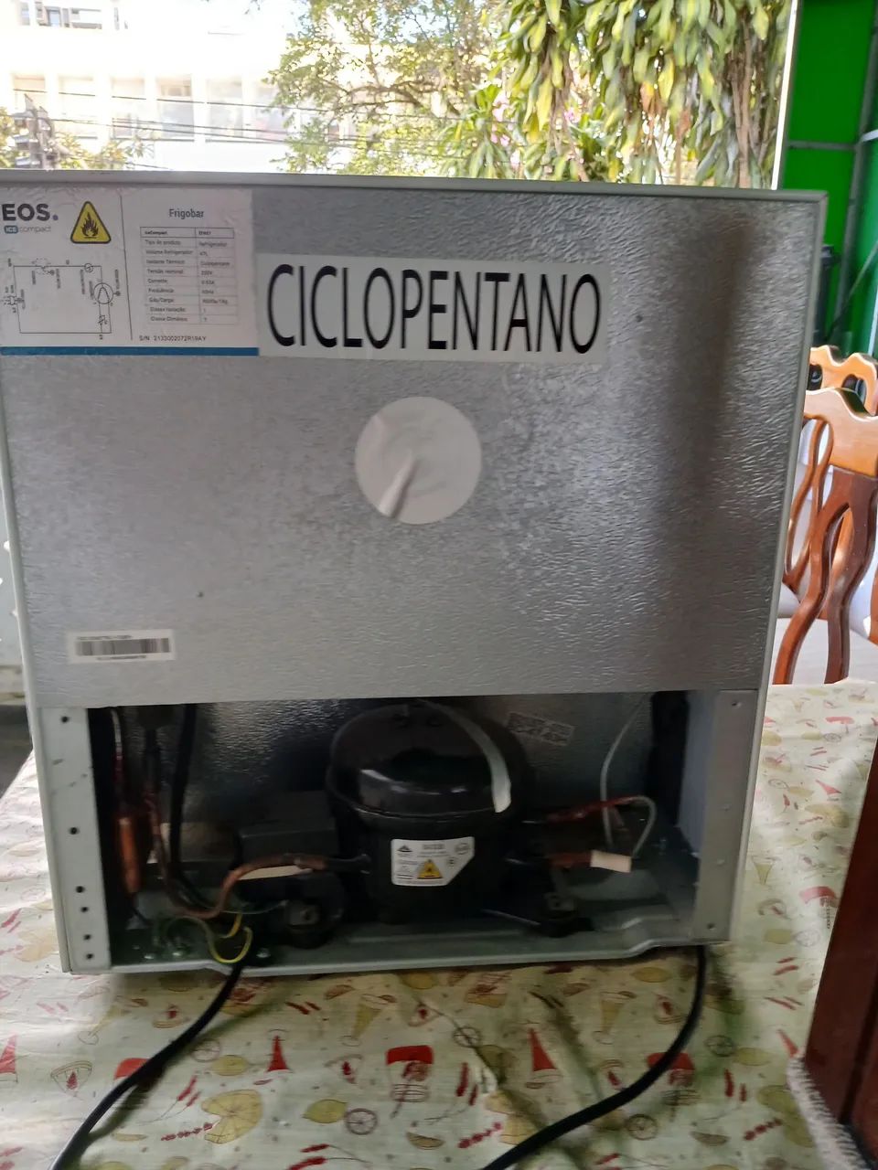 Mini Geladeira EOS - Perfeita para seu espaço! - Foto 4