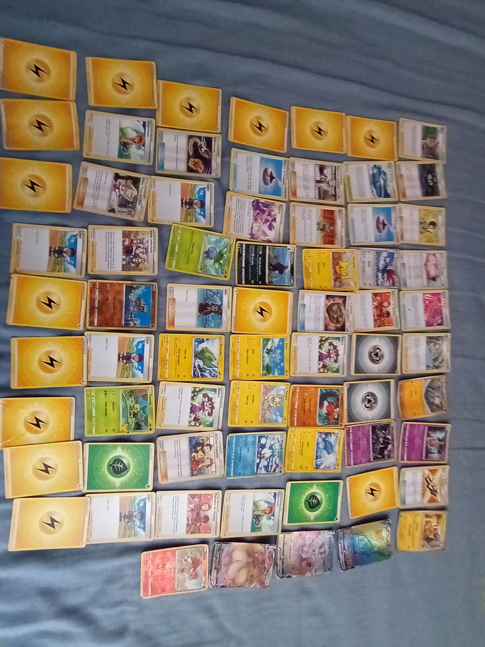 67 Cartas Pokémon - Coleção Diversificada