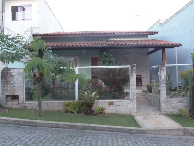 (Fator 1038) Casa linear com 3 Quartos (1 suíte) no Arsenal!!