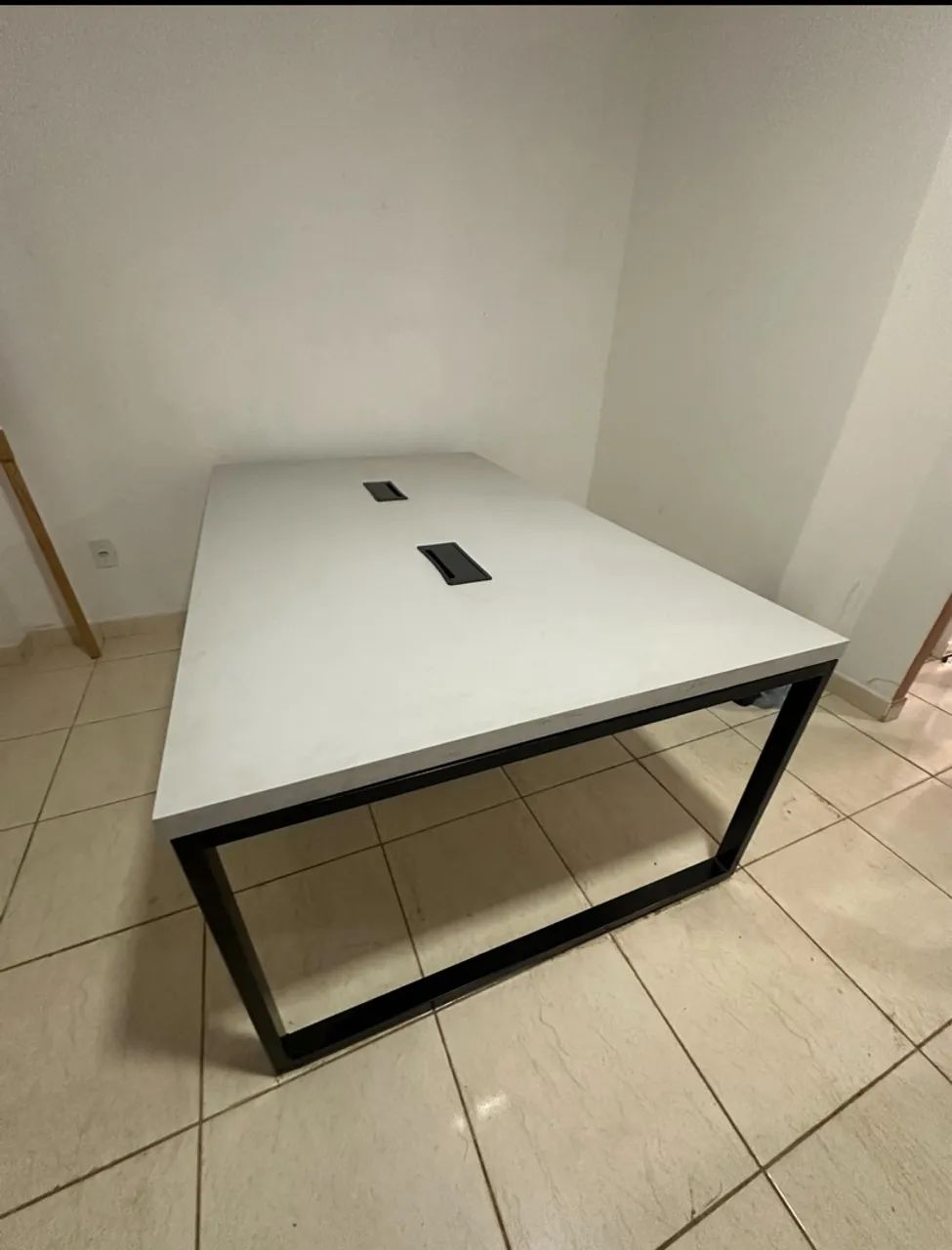 Mesa de escritório 4 lugares 