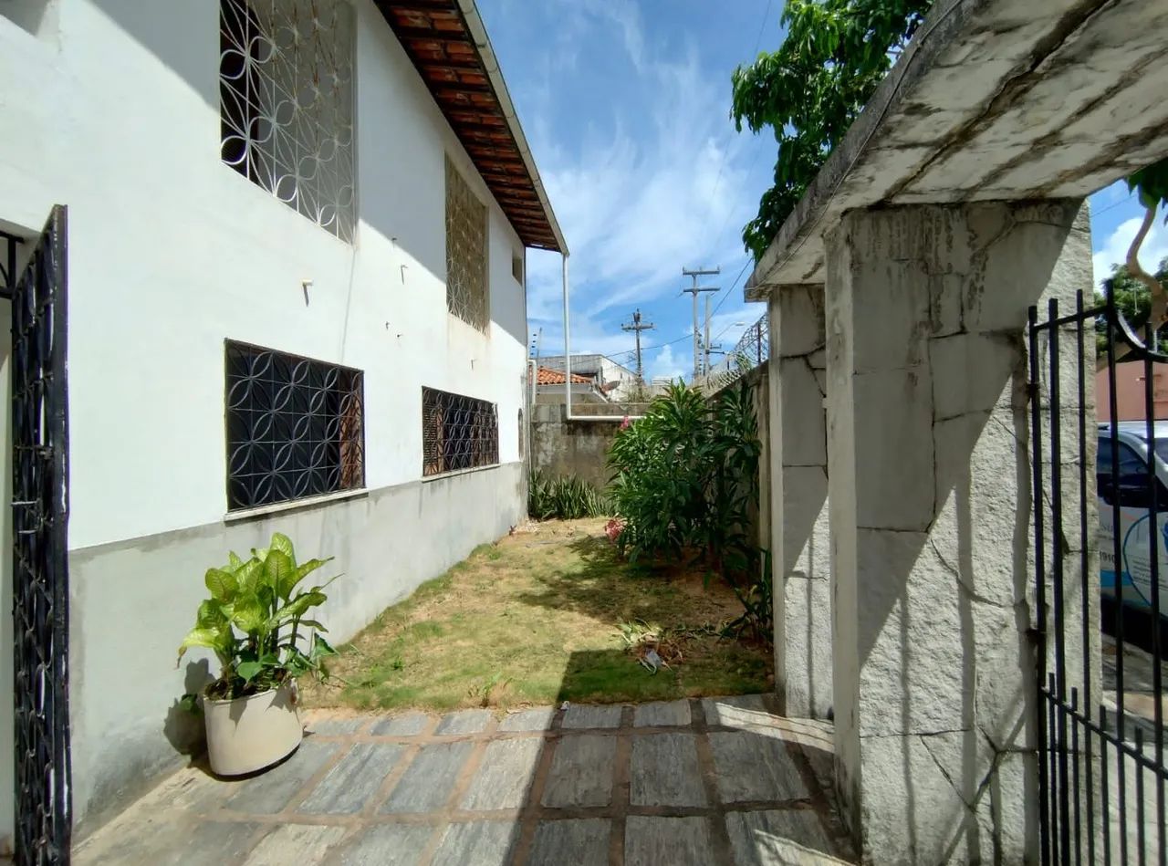 Casa com excelente localização residencial ou comercial. - Foto 5