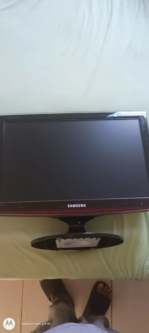 Tv / Monitor Samsung LCD 20" troco por tenis branco 39