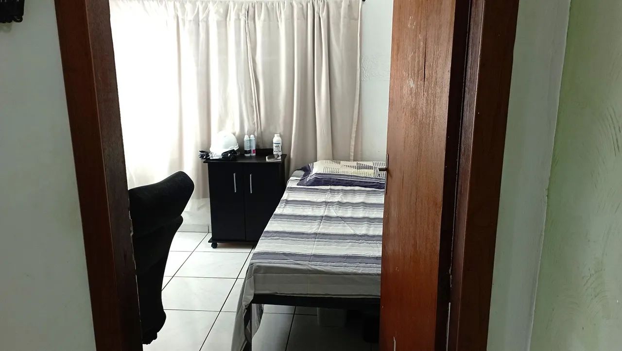 VENDO CASA DE ESQUINA!!! - Foto 4
