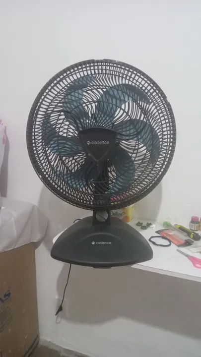 Ventilador Cadence grande de 40cm .