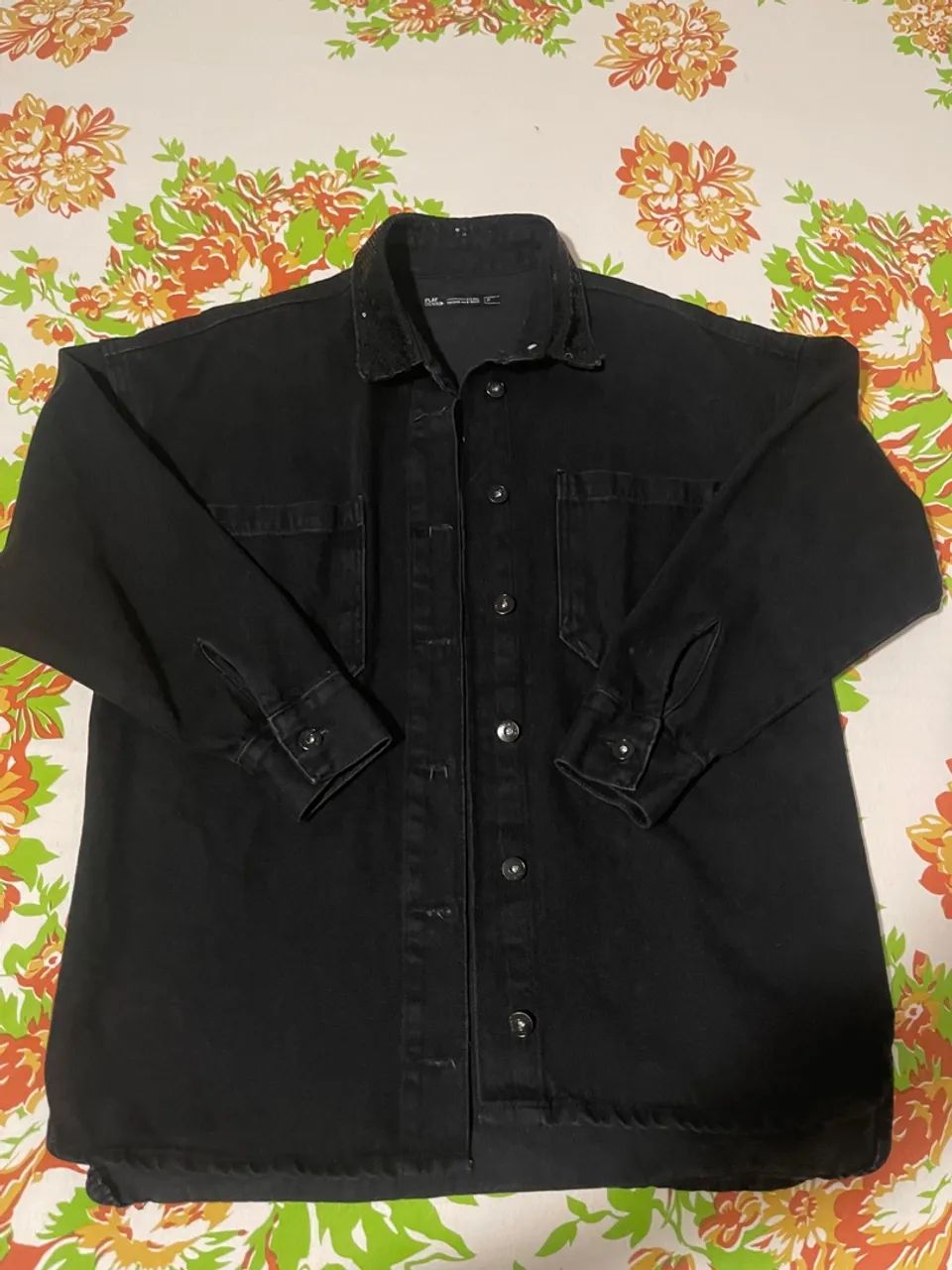 Jaqueta Jeans Feminina Preta OVERSIZED BESNI novinha TP  - Foto 3
