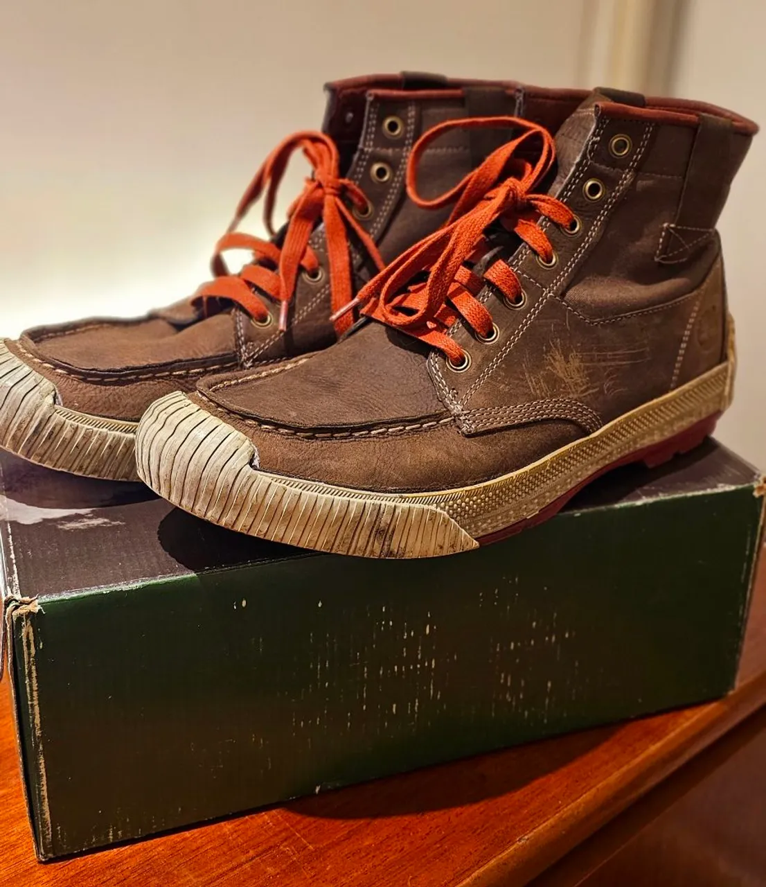 Botas de Couro Marrom Timberland 63552