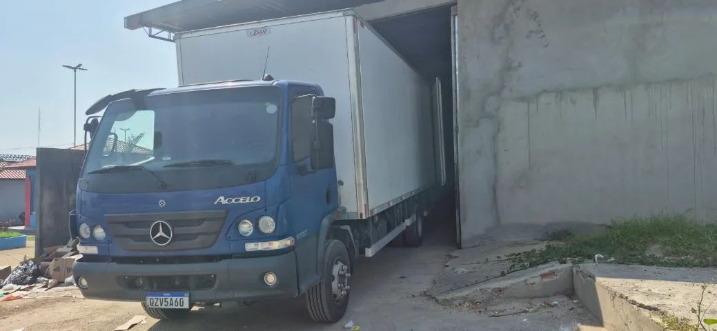 Caminhão Mercedes ACCELO 1017CE  - Foto 3