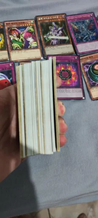 Combo de cartas Yugioh diversos idiomas e raridade - Foto 2