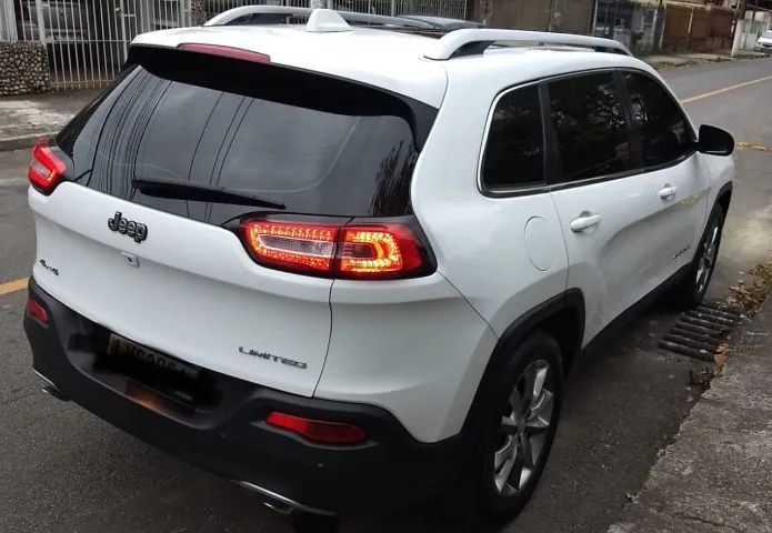 Jeep Cherokee Limited 3.2 4X4 V6 Aut. 2014 - Foto 2