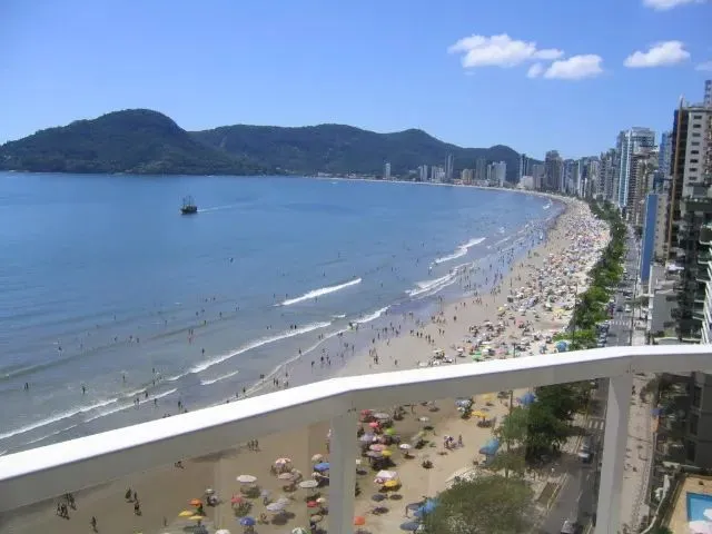Oferta - Frente Mar - Centro - Apto Mobiliado - 2 Qts - 2 Vagas - Lazer Completo