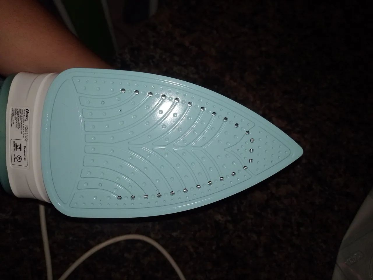 Ferro de Passar Roupa Oster - Usado - Foto 5