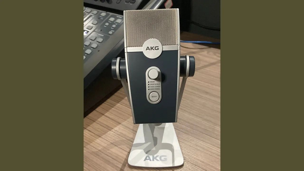 Microfone profissional AKG Lyra C44 Home Studio