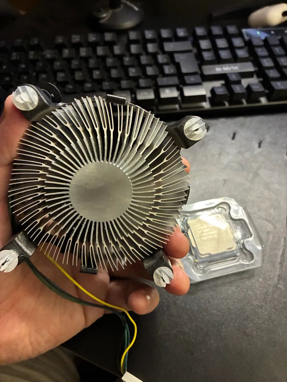 Processador Intel i3 9100F 9ª Geração com cooler Original  - Foto 5