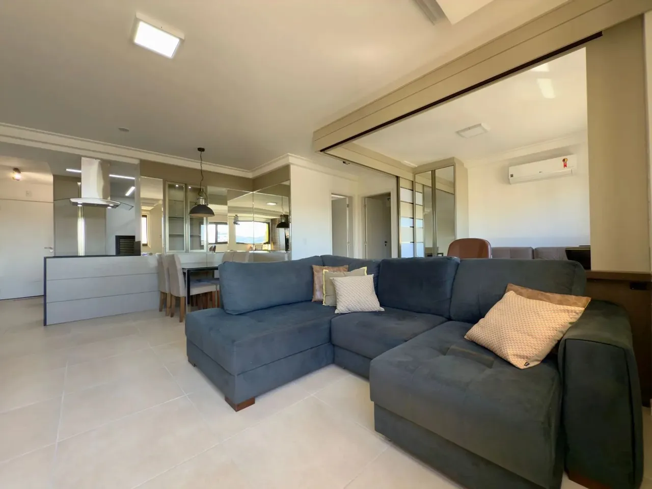 Apartamento totalmente mobiliado em Coqueiros