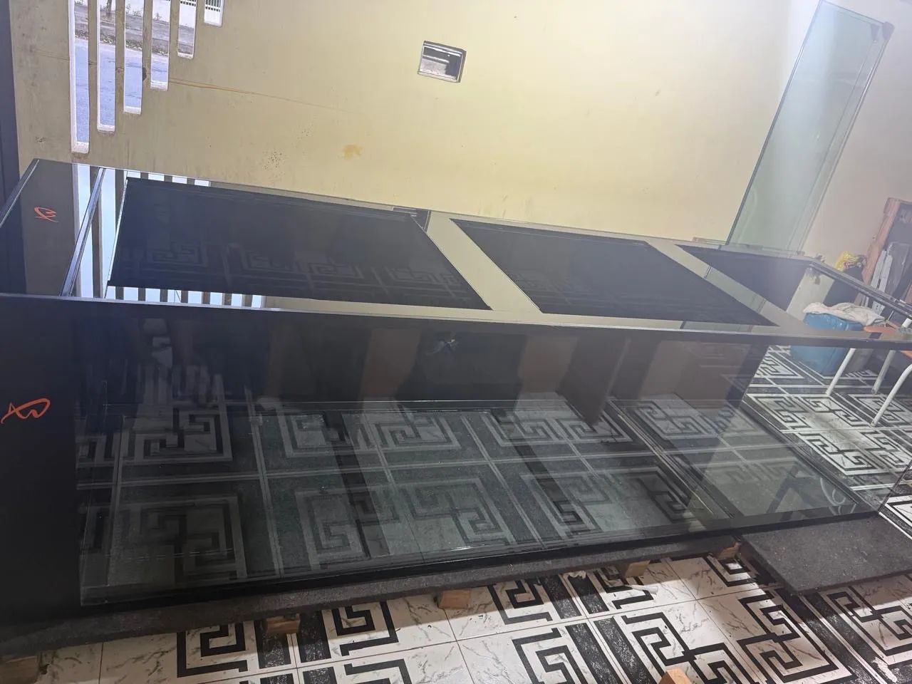 Aquário Grande com Design Moderno