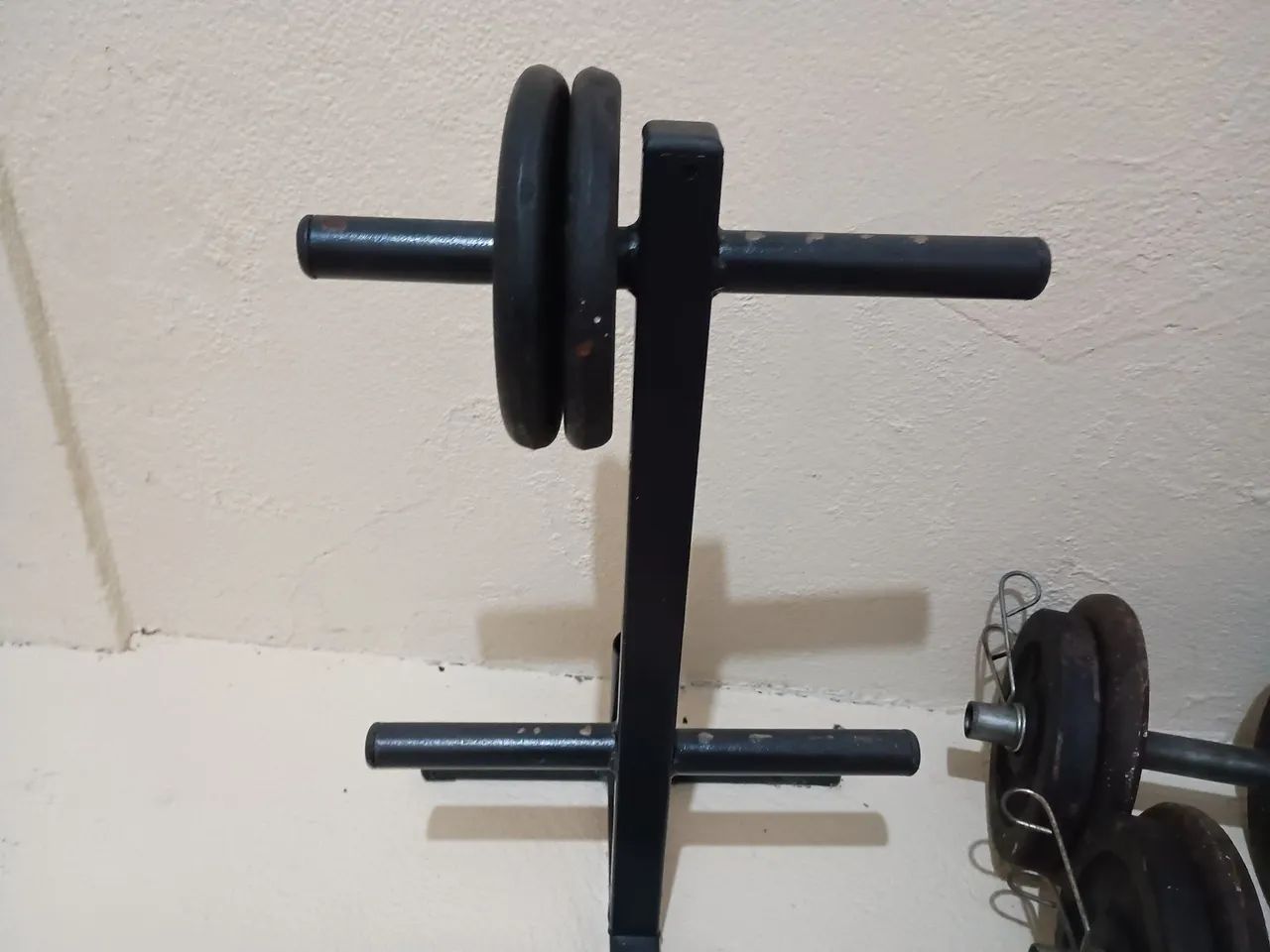 Suporte para Barra e Halteres - Foto 3