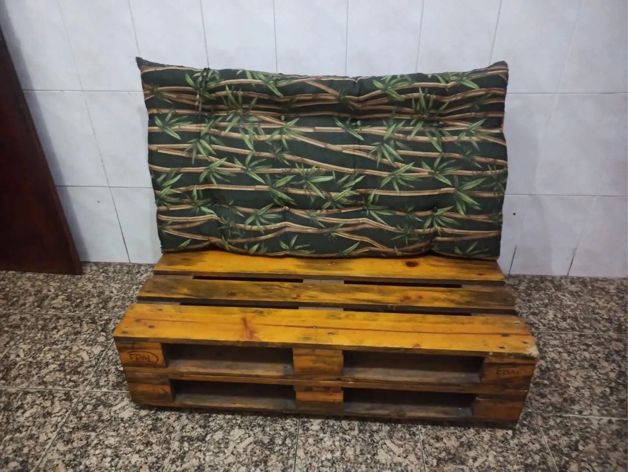 Sofá Pallet - Conforto e Estilo - Foto 2