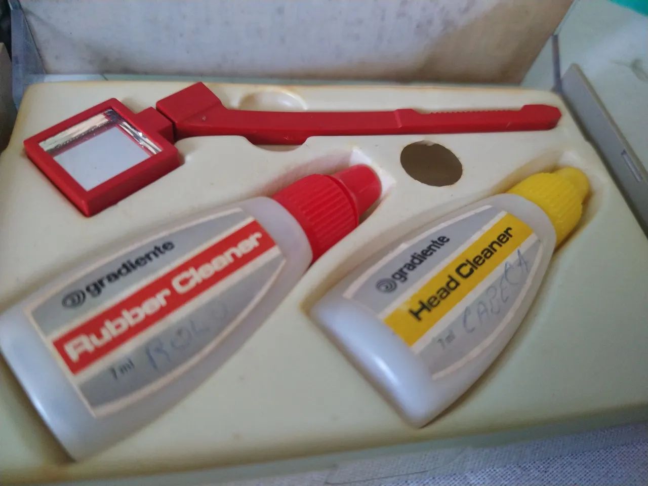 Relíquia Gradiente anos 70/80, Kit de Limpeza para Equipamentos Gradiente - Foto 3