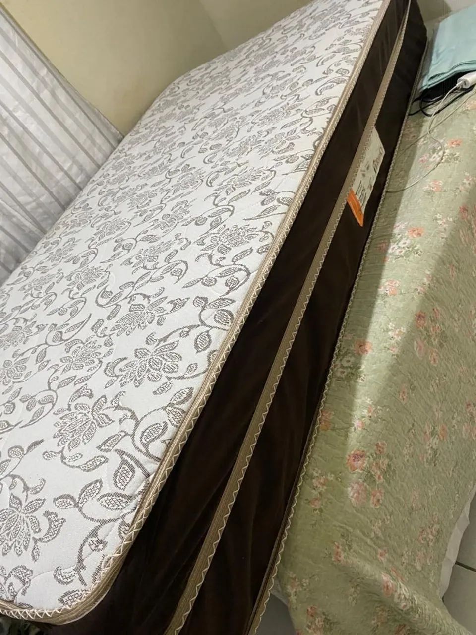 Colchão Solteirão R$ 300,00
