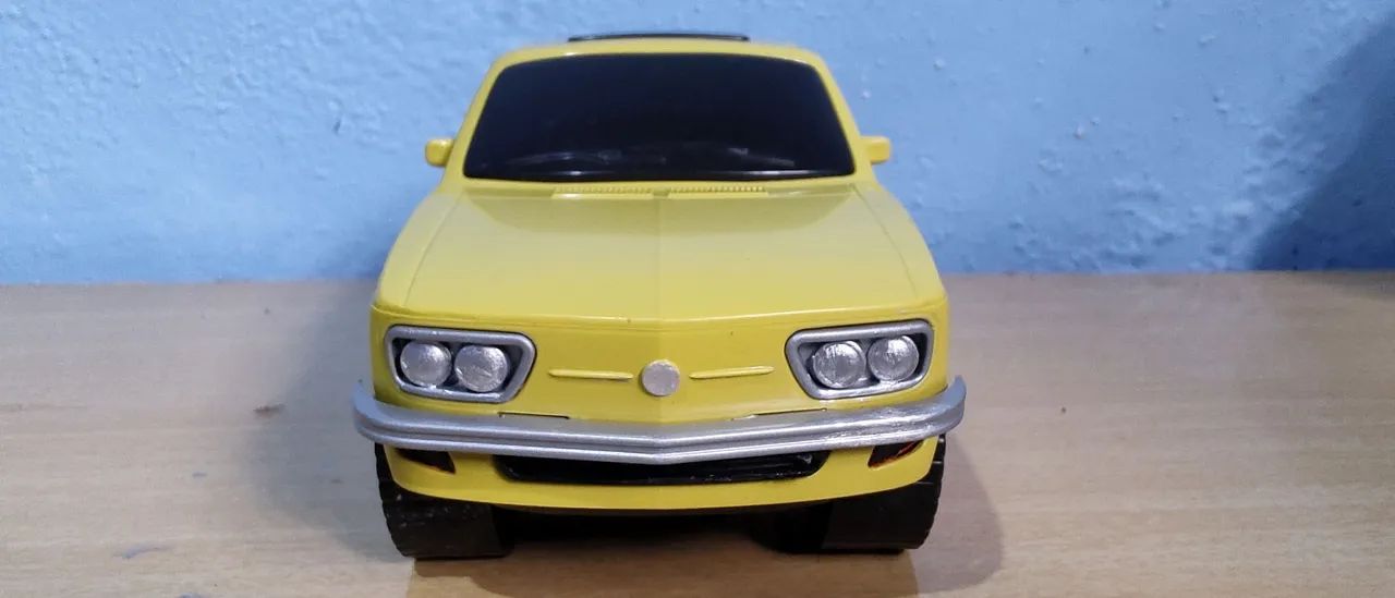 Miniatura Volkswagen Brasília ( Plástico)... ZAP *