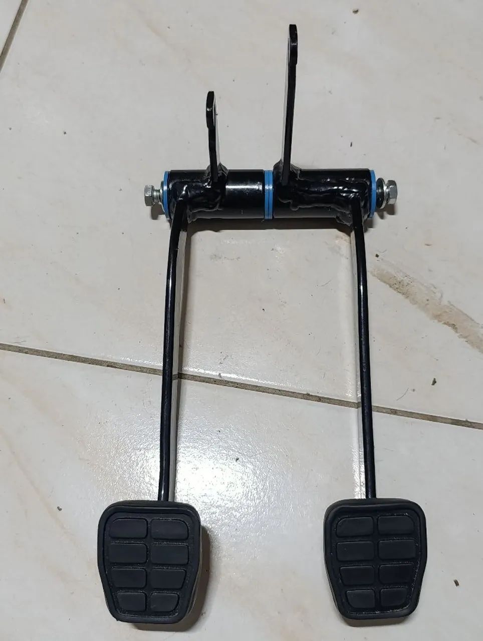 Pedais de duplo comando para veículos de instrutor autônomo  - Foto 2