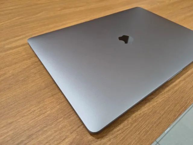 MacBook Pro 16pol (2019) com i9, 64GB de RAM e SSD de 1TB - Touch
