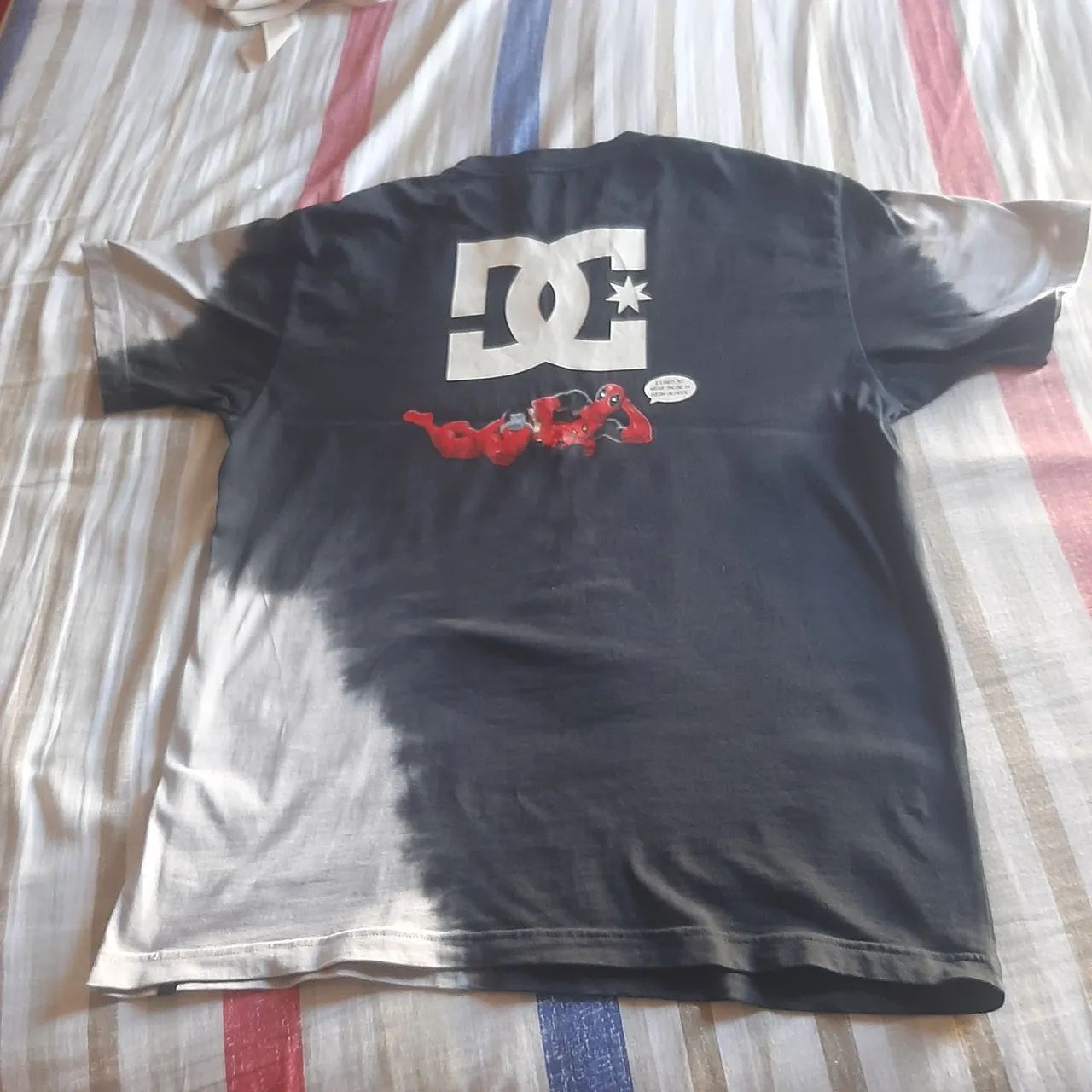 Camiseta dc shoes x marvel deadpool M - Foto 2