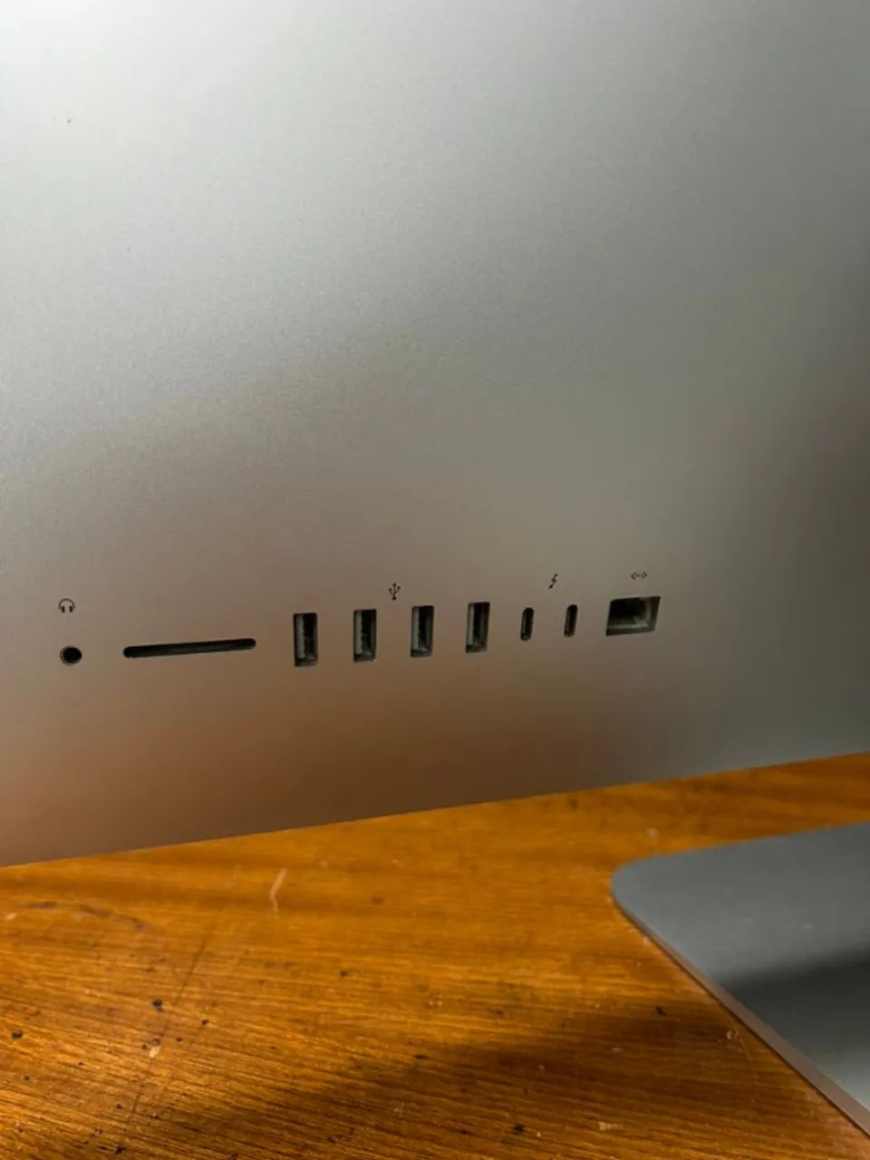 Apple iMac 2019 (a2115) Retina 5k 27 Intel i5 16gb 1tb