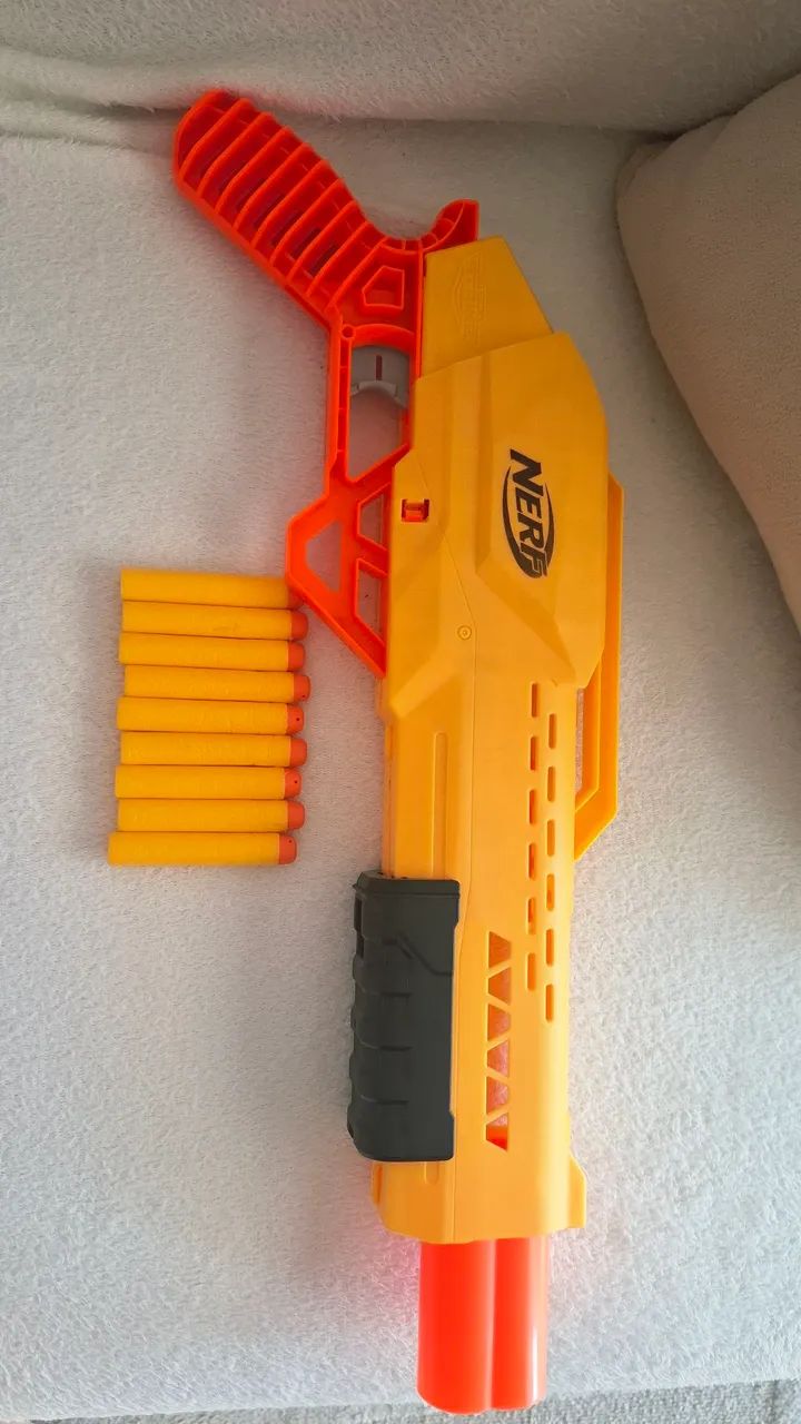 Arma de brinquedo (nerf) com balas