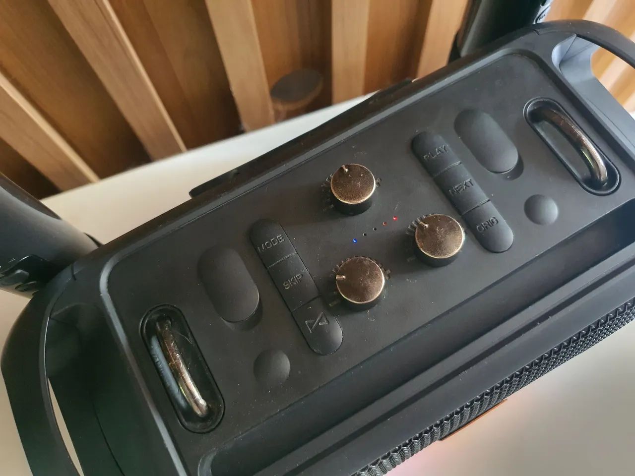 Caixa bluetooth JBL com 2 microfones - Foto 5