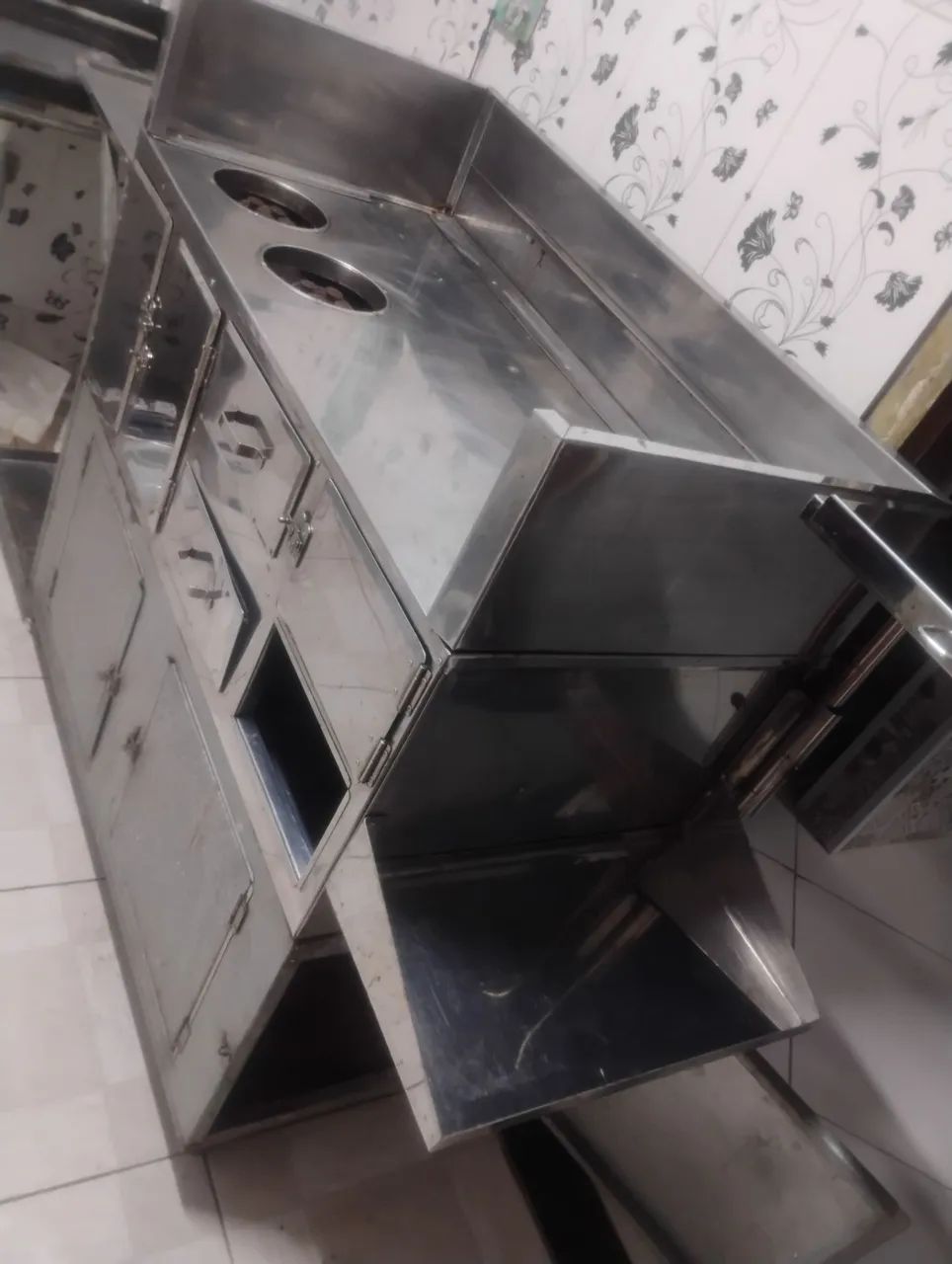 Vendo carrinho multiuso de inox  - Foto 2