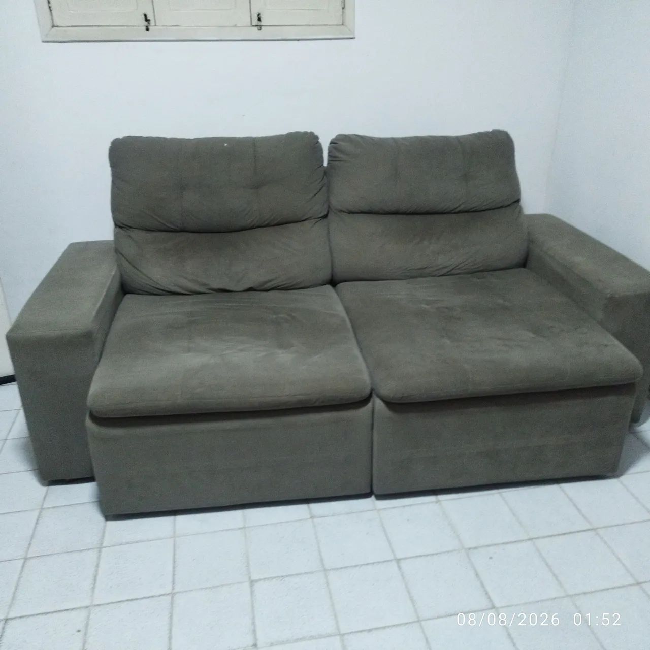 Sofá retrátil suedo 