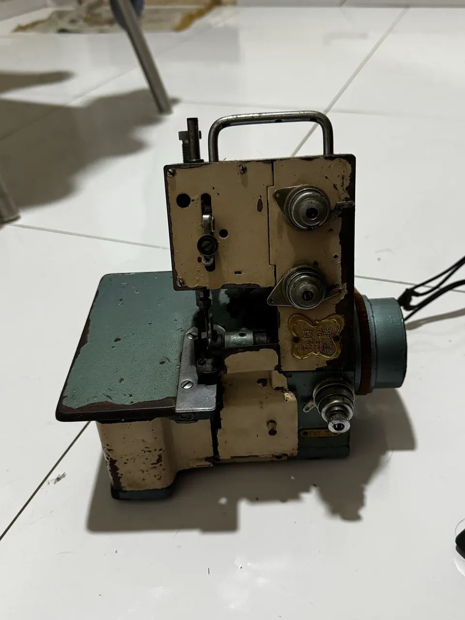 overlock portátil  - Foto 2