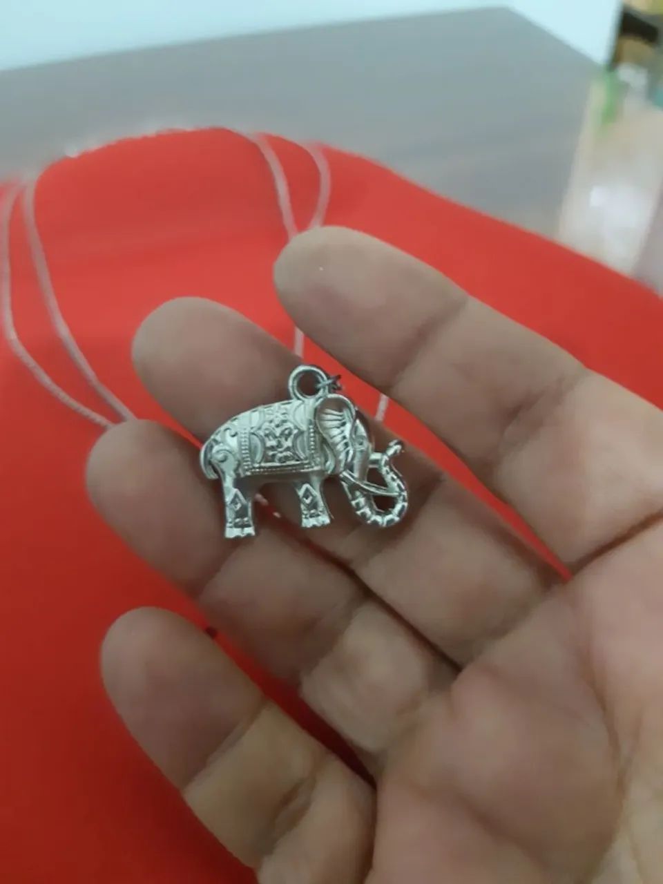 Gargantilha com pingente elefante  - Foto 2
