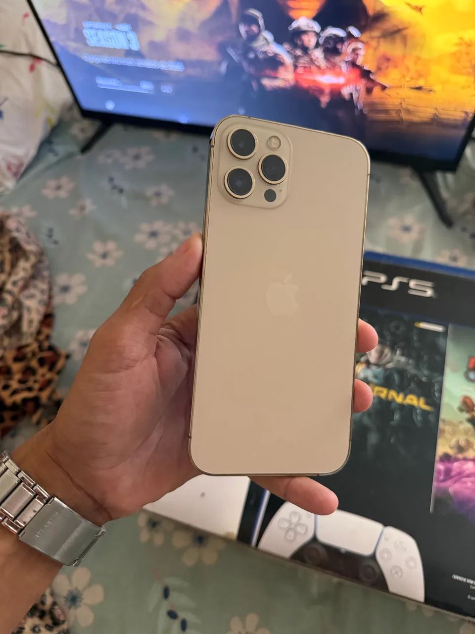 Iphone 12 pro max 128gb zero zero - Celulares e Smartphones
