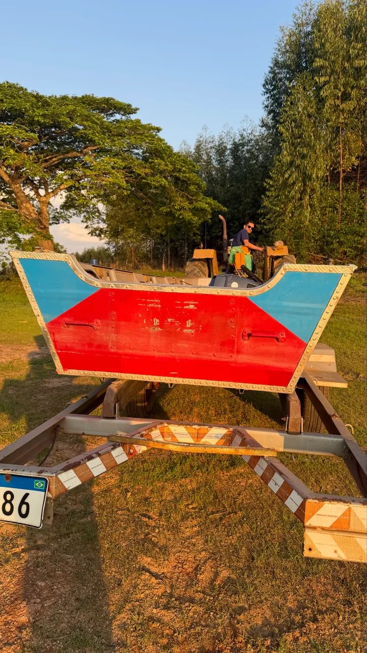 Canoa com motor 15 HP  - Foto 2