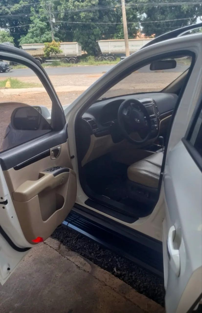 Hyundai Santa 2012