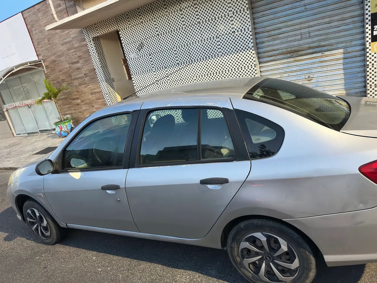 Renault Symbol SYMBOL Expression Hi-Flex 1.6 8V 4p 2011