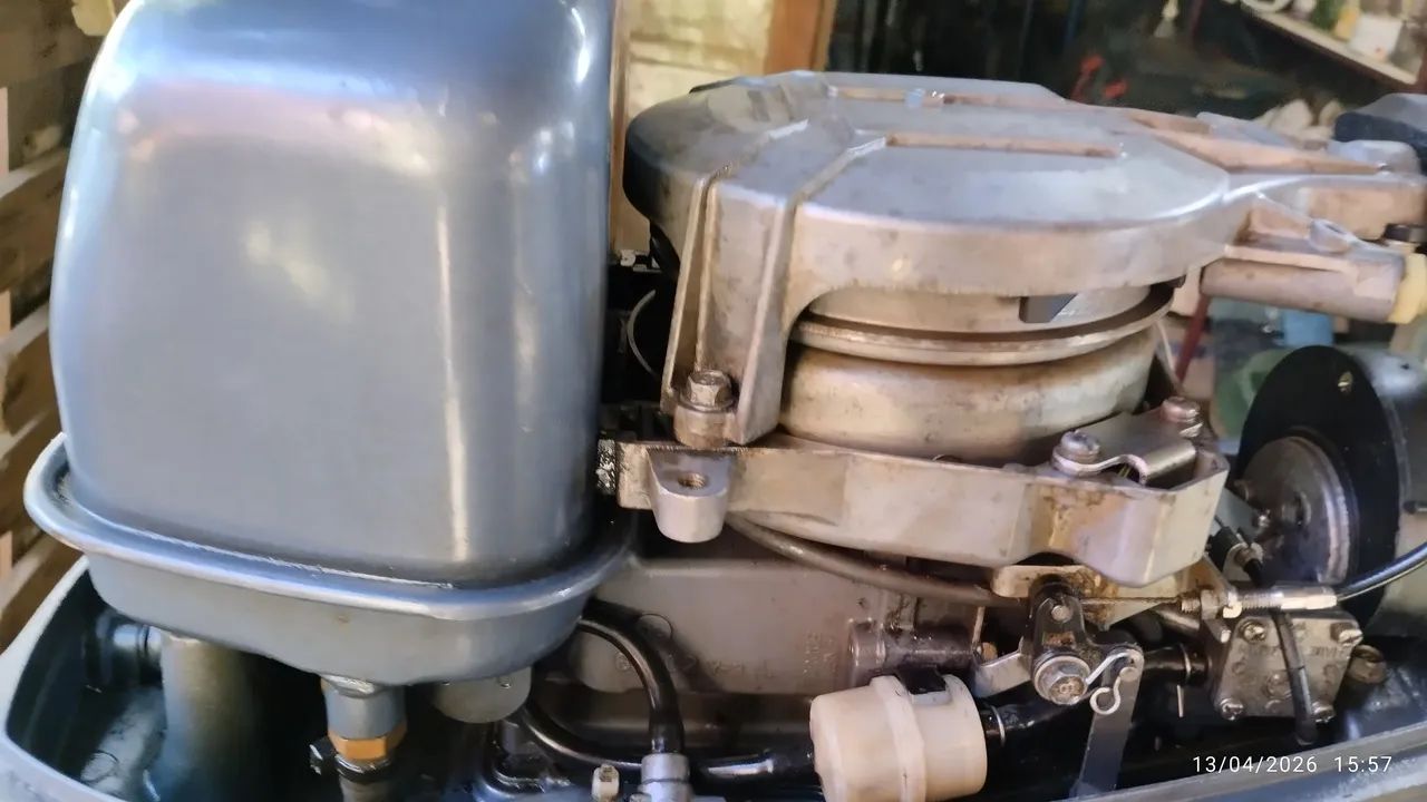 Motor popa Yamaha 4 HP ano 2010 - Foto 5