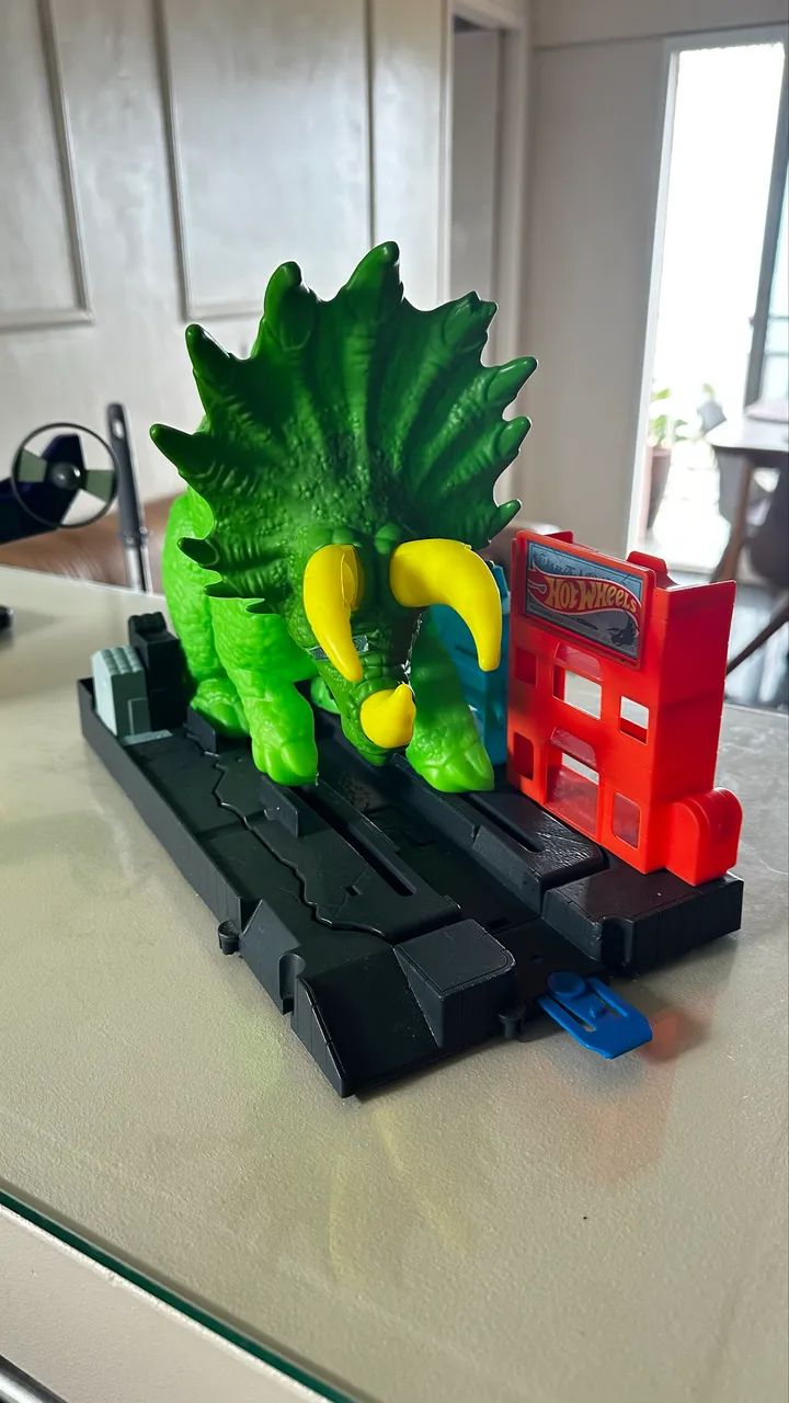 Hot Wheels Pista de Triceratops - Foto 3