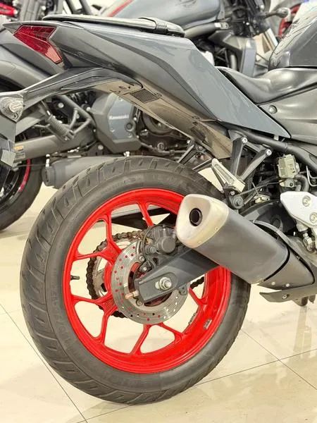 YAMAHA MT03 ABS 2023 - Foto 4
