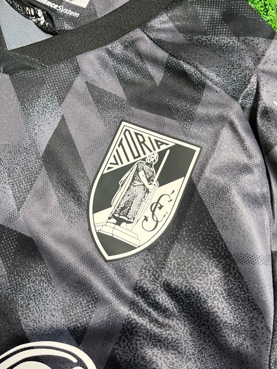 Camisa Vitoria de Guimaraes II 2025/26 - Foto 3