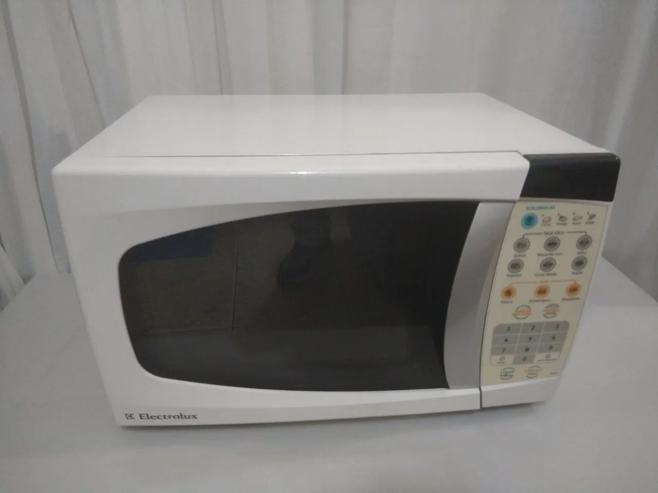 Forno microondas Eletrolux 18 litros  - Foto 5