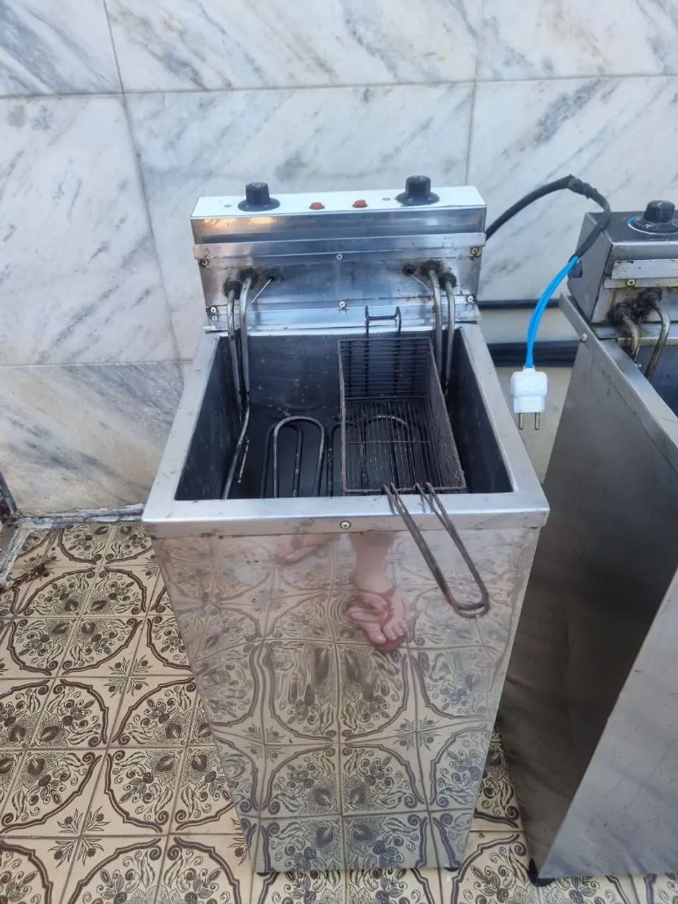 2 FRITADEIRAS 20 LITROS-220VOLTS - Foto 2